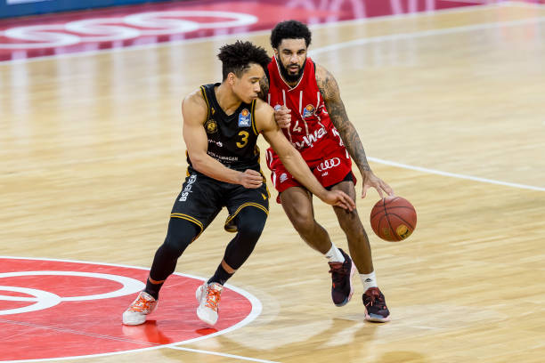 猛烈进攻时 猛烈进攻时