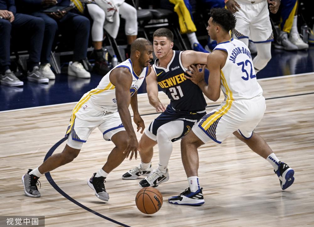 在球队中扮 在球队中扮