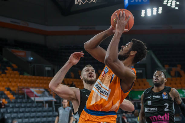 落位便被反 落位便被反